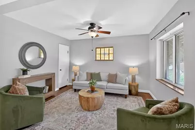 5729 Tholozan Avenue, Saint Louis, MO 63109 - Photo 16