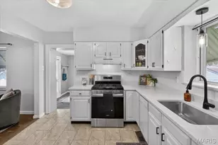 5729 Tholozan Ave, Saint Louis, MO 63109 - Photo 12