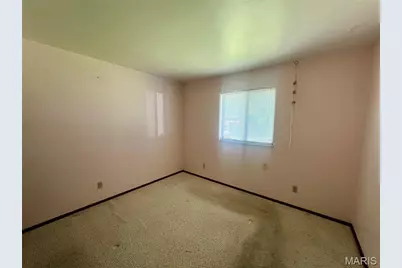 2637 Garham Drive, Saint Louis, MO 63136 - Photo 8