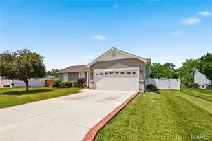 5 Knoll Creek Ct, O'Fallon, MO 63368 - Photo 4