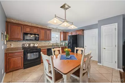 5 Knoll Creek Court, O'Fallon, MO 63368 - Photo 10
