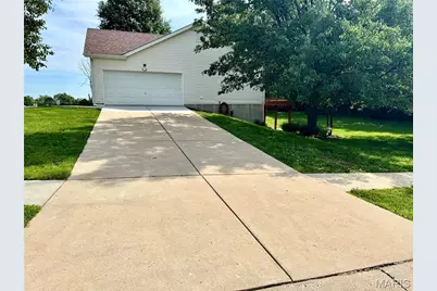 3820 Bedford Pointe Drive, Wentzville, MO 63385 - Photo 2