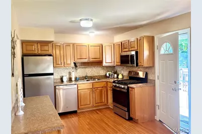 25 Soutee Drive, Saint Peters, MO 63376 - Photo 2