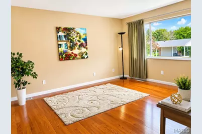 25 Soutee Drive, Saint Peters, MO 63376 - Photo 4