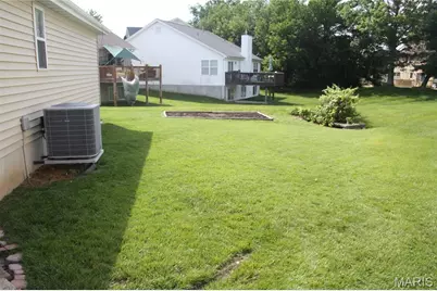16337 Hampden Place, Florissant, MO 63034 - Photo 8