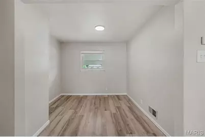 10512 Durness Drive, Saint Louis, MO 63137 - Photo 6