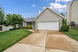 26 Doc's Ct, Saint Charles, MO 63303 - Photo 2