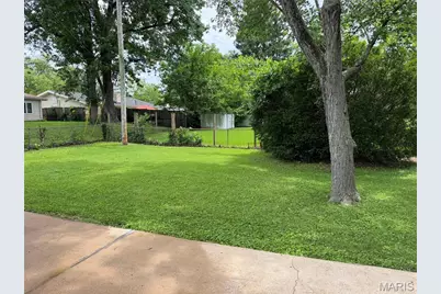 3160 Newgate Drive, Florissant, MO 63033 - Photo 4