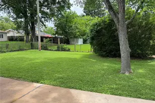 3160 Newgate Dr, Florissant, MO 63033 - Photo 4