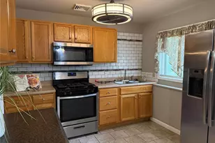 3160 Newgate Dr, Florissant, MO 63033 - Photo 6