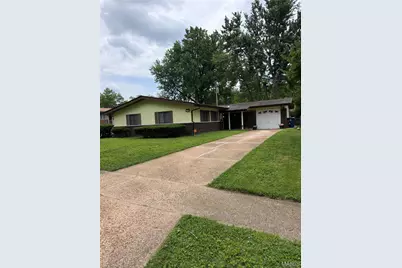 3160 Newgate Drive, Florissant, MO 63033 - Photo 1