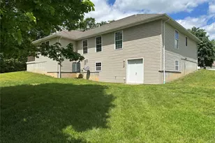 408 Ahr Strom Dr, Robertsville, MO 65066 - Photo 6