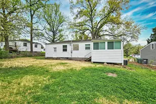 637 Karess Dr, Saint Louis, MO 63137 - Photo 22