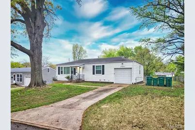 637 Karess Drive, Saint Louis, MO 63137 - Photo 1