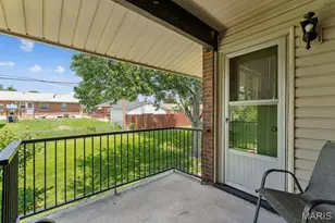 9047 Villaridge Ct, Unincorporated, MO 63123 - Photo 10