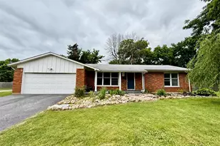 435 W Walsh St, Montgomery City, MO 63361 - Photo 2