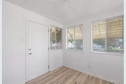 6033 Carlsbad Avenue, Saint Louis, MO 63116 - Photo 14