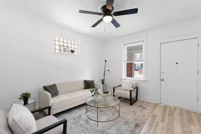 6033 Carlsbad Avenue, Saint Louis, MO 63116 - Photo 6