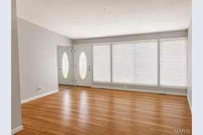 10700 Hallstead Drive, Saint Louis, MO 63136 - Photo 2