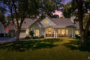 1345 Green Tree Ln, Glendale, MO 63122 - Photo 2