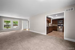 615 Creststone Dr, Florissant, MO 63033 - Photo 8