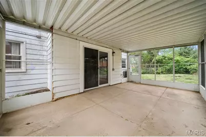 615 Creststone Drive, Florissant, MO 63033 - Photo 32
