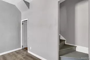 8439 Tennessee Ave, Affton, MO 63125 - Photo 12