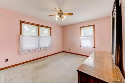7 Santa Cruz Drive, Florissant, MO 63031 - Photo 16