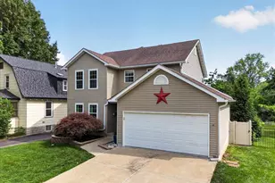 7536 Shaftesbury Ave, University City, MO 63130 - Photo 2