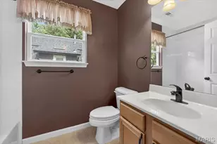 7536 Shaftesbury Ave, University City, MO 63130 - Photo 38