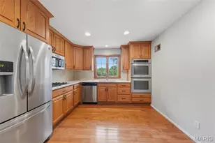 2814 Windford Dr, Oakville, MO 63129 - Photo 16