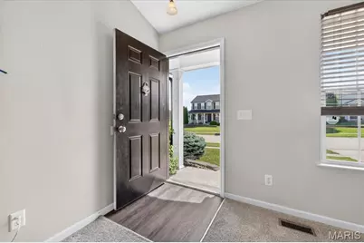 124 Brookshire Creek Drive, Wentzville, MO 63385 - Photo 6