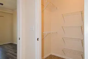 1270 Strassner Dr, Saint Louis, MO 63144 - Photo 24