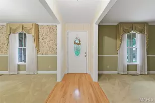 537 Huntercreek Ridge Ct, Des Peres, MO 63131 - Photo 10