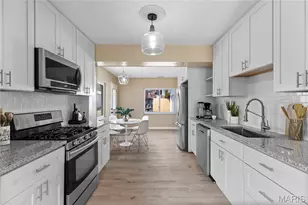 8257 Watson Rd, Saint Louis, MO 63119 - Photo 6