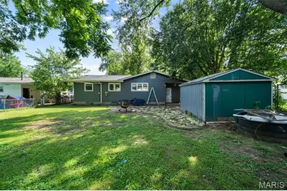 1245 Lindsay Lane, Florissant, MO 63031 - Photo 22