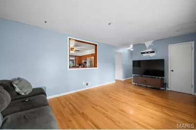 1245 Lindsay Lane, Florissant, MO 63031 - Photo 6
