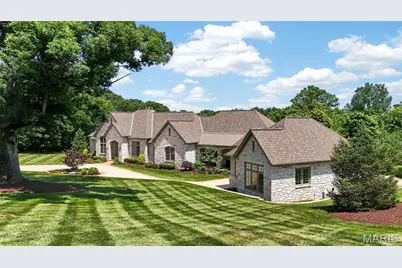 262 Dietrich Road, Ballwin, MO 63021 - Photo 2