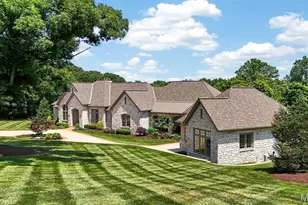 262 Dietrich Rd, Ballwin, MO 63021 - Photo 2