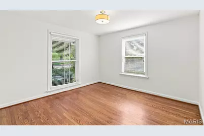 8412 Old Bonhomme Road, University City, MO 63132 - Photo 14