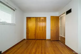 2501 Reav Tel Ct, Mehlville, MO 63125 - Photo 16