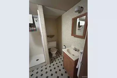 5906 Highway N, Bourbon, MO 65441 - Photo 38