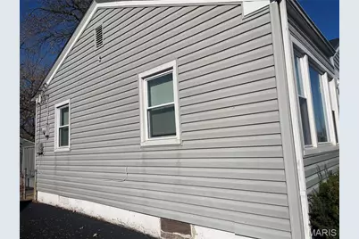4507 Ashby Road, Saint Louis, MO 63074 - Photo 2