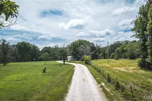 8107 Hwy 185, Leslie, MO 63056 - Photo 2