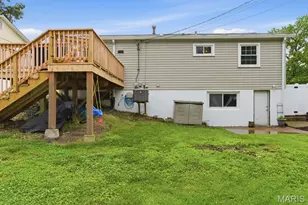 127 E Marseille Dr, Saint Louis, MO 63129 - Photo 38