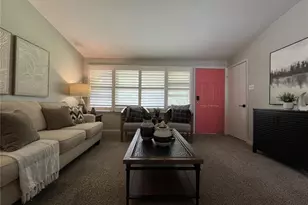 615 Crest Ct, Kirkwood, MO 63122 - Photo 8