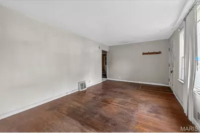 7407 Balfour Drive, Hanley Hills, MO 63133 - Photo 6