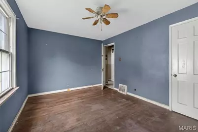 7407 Balfour Drive, Hanley Hills, MO 63133 - Photo 12