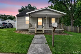 22 Jefferson Dr, Bowling Green, MO 63334 - Photo 2