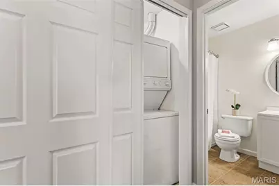 1961 Marine Terrace Drive #L, Saint Louis, MO 63146 - Photo 18